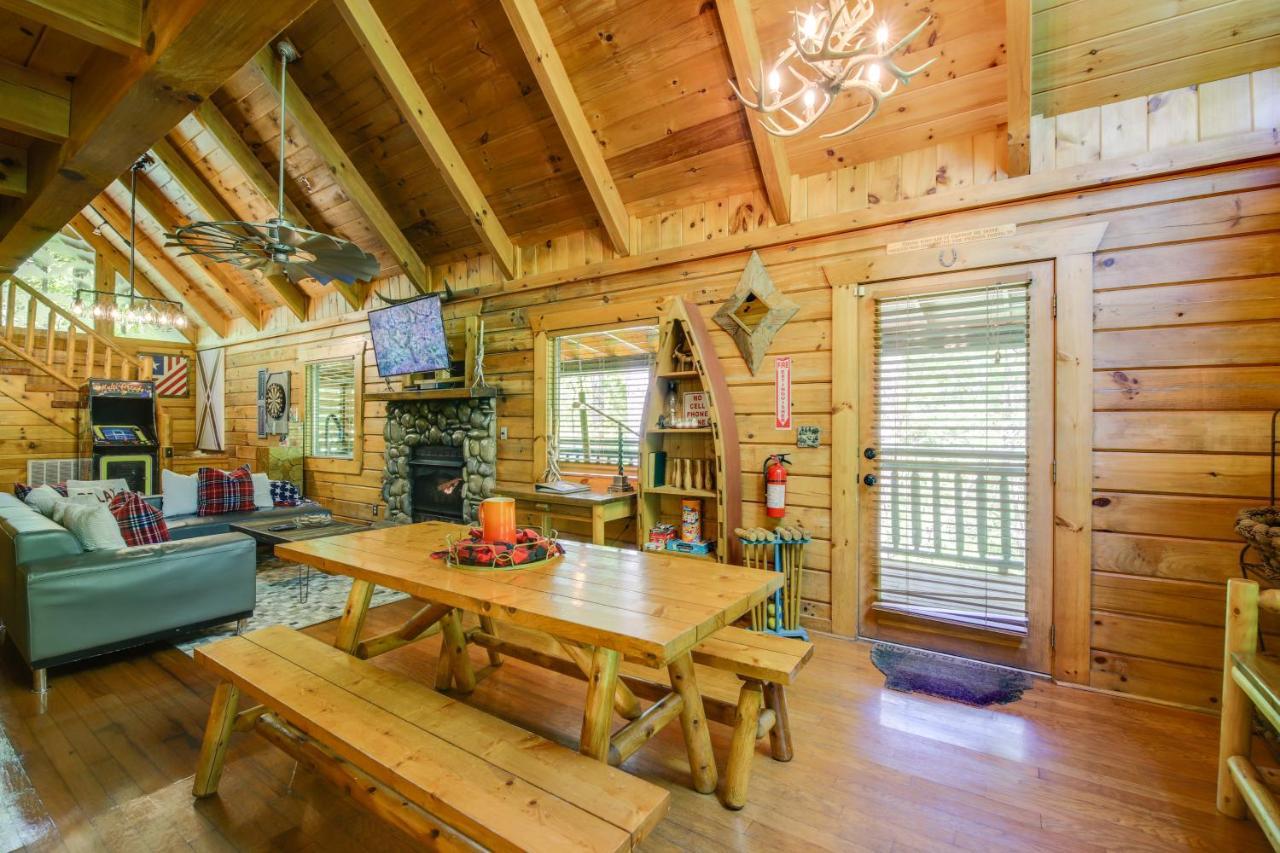 Gatlinburg Family Cabin With Private Hot Tub And Deck! Villa Exterior foto