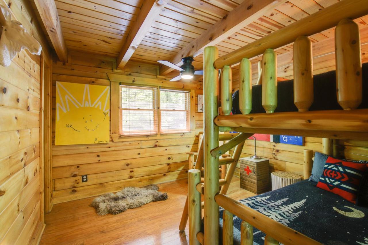 Gatlinburg Family Cabin With Private Hot Tub And Deck! Villa Exterior foto